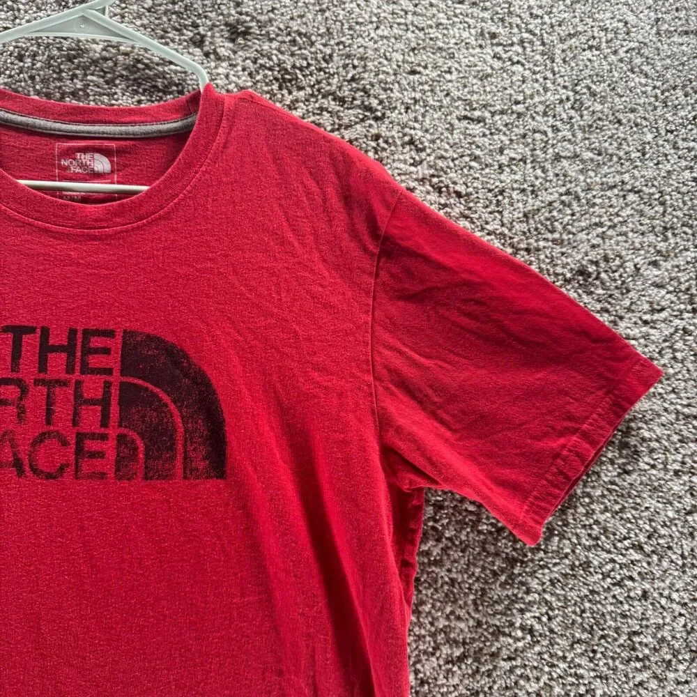 The‎ North Face Shirt Men Medium Red Crew Neck Standard Outdoors Hiking Cotton